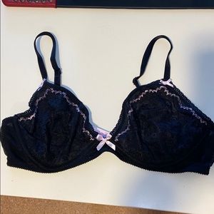 Victoria’s Secret unlined plunge sheer lace bra